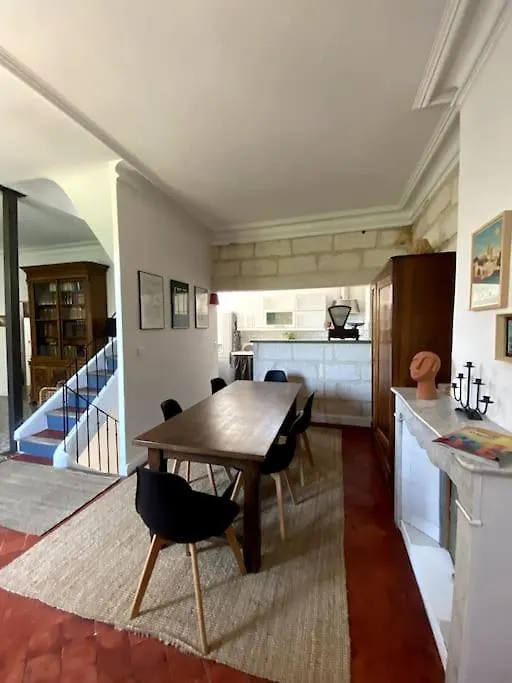 Villa Maison De Caractere Avec Jardin Arbore En Avignon