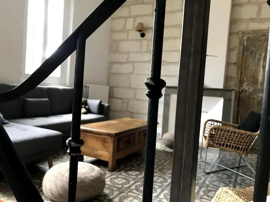 Villa Maison De Caractere Avec Jardin Arbore En Avignon Frankrike