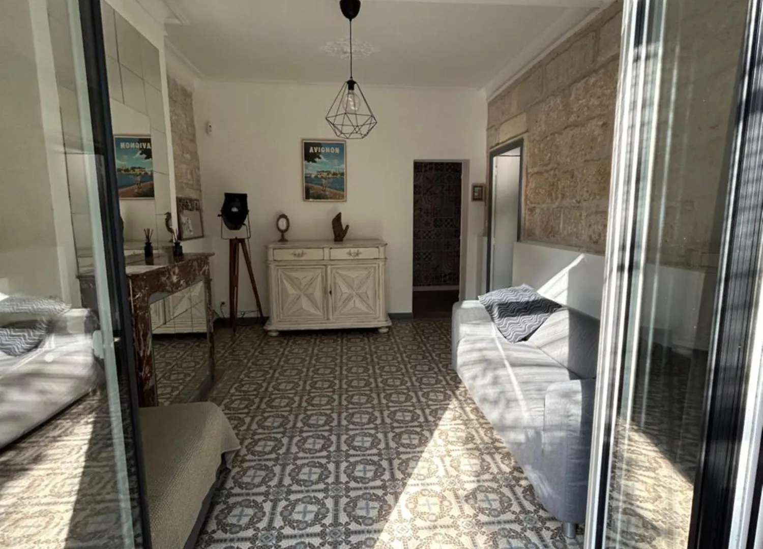Villa Maison De Caractere Avec Jardin Arbore En Avignon France